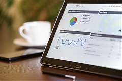 Revenue of Estonian companies drops by almost 1/10 on year in June