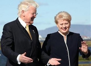 Olafur Ragnar Grimsson and Dalia Grybauskaite. Reykjavik, 25.06.2011. Photo: president.lt 