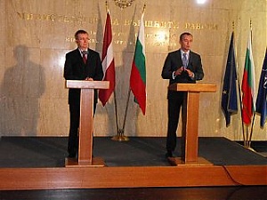 Edgars Rinkevics and Nickolay Mladenov. Sofia, 19.09.2012. Photo: flickr.com