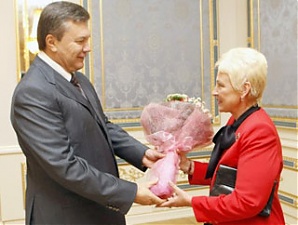 Viktor Yanukovych and Irena Degutiene. Kiev, 7.09.2010.