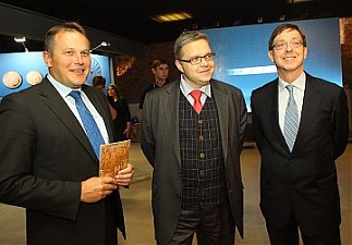 V. Dolinskas, V. Vasiliauskas, T.Roos. Photo: lietuvosbankas.lt