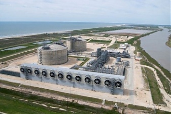 180403_freeport_lng.jpg