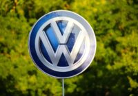 Volkswagen noliedz plānus samazināt darbinieku skaitu par 30 000 cilvēku