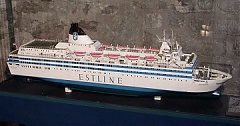 Ex-chief of inquiry committee: Estonia may have sunk after collision with Swedish sub Ex-chief of inquiry committee: Estonia may have sunk after collision with Swedish sub