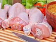 Версия: на рижском Центральном рынке при продаже курятины из Польши уклоняются от налогов